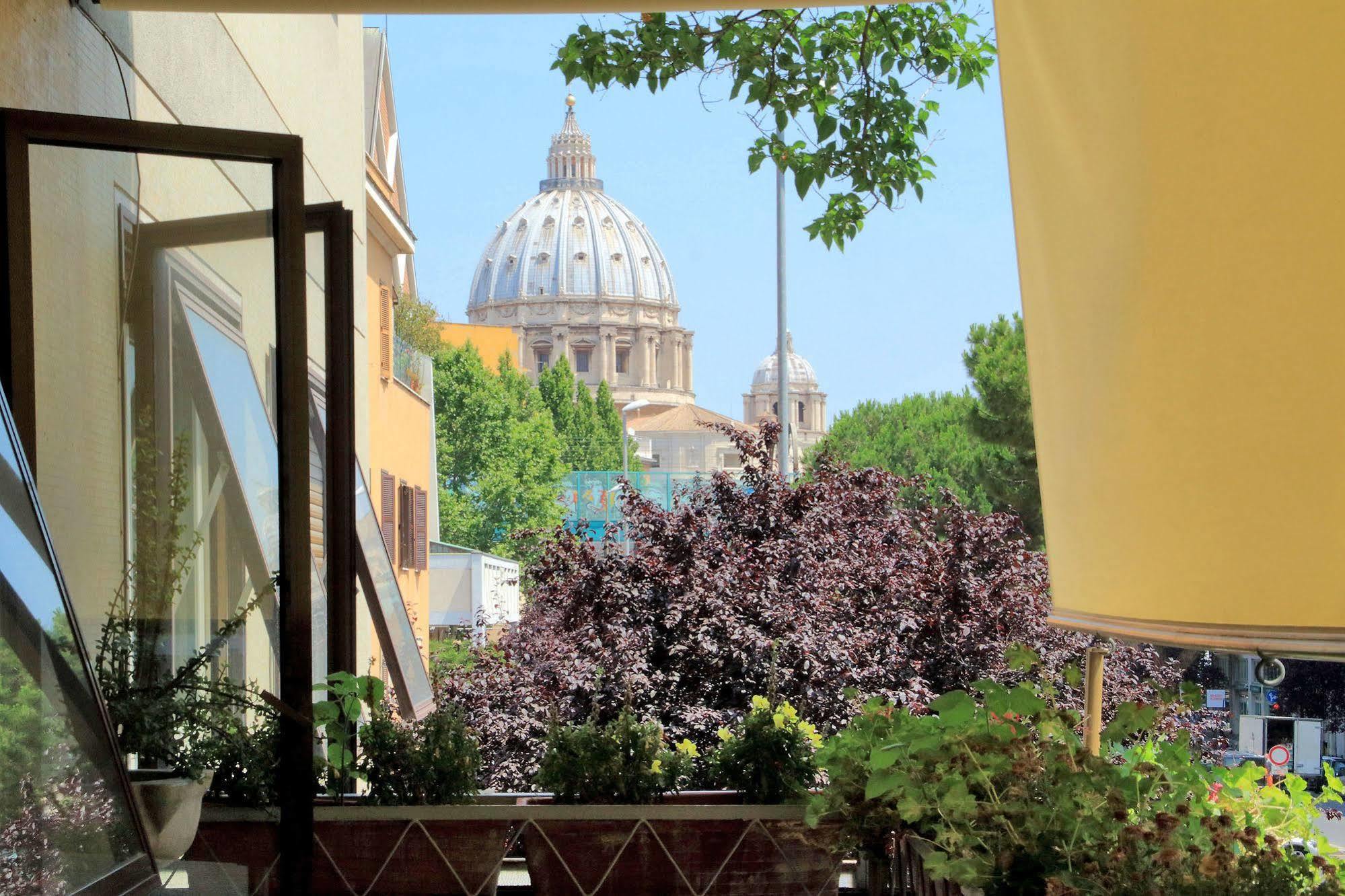 San Pietro Stazione Guesthouse Rom Exteriör bild