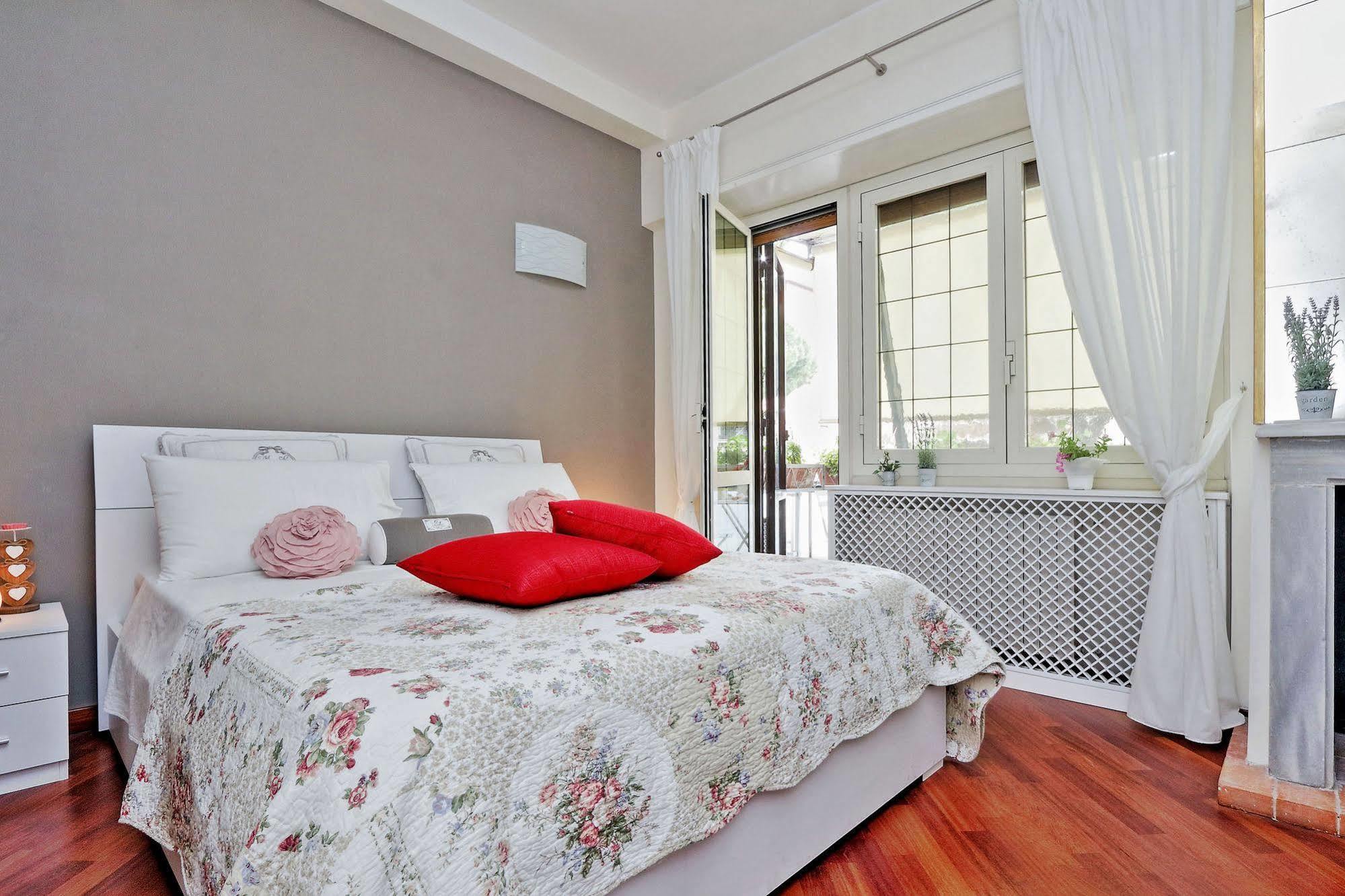 San Pietro Stazione Guesthouse Rom Exteriör bild