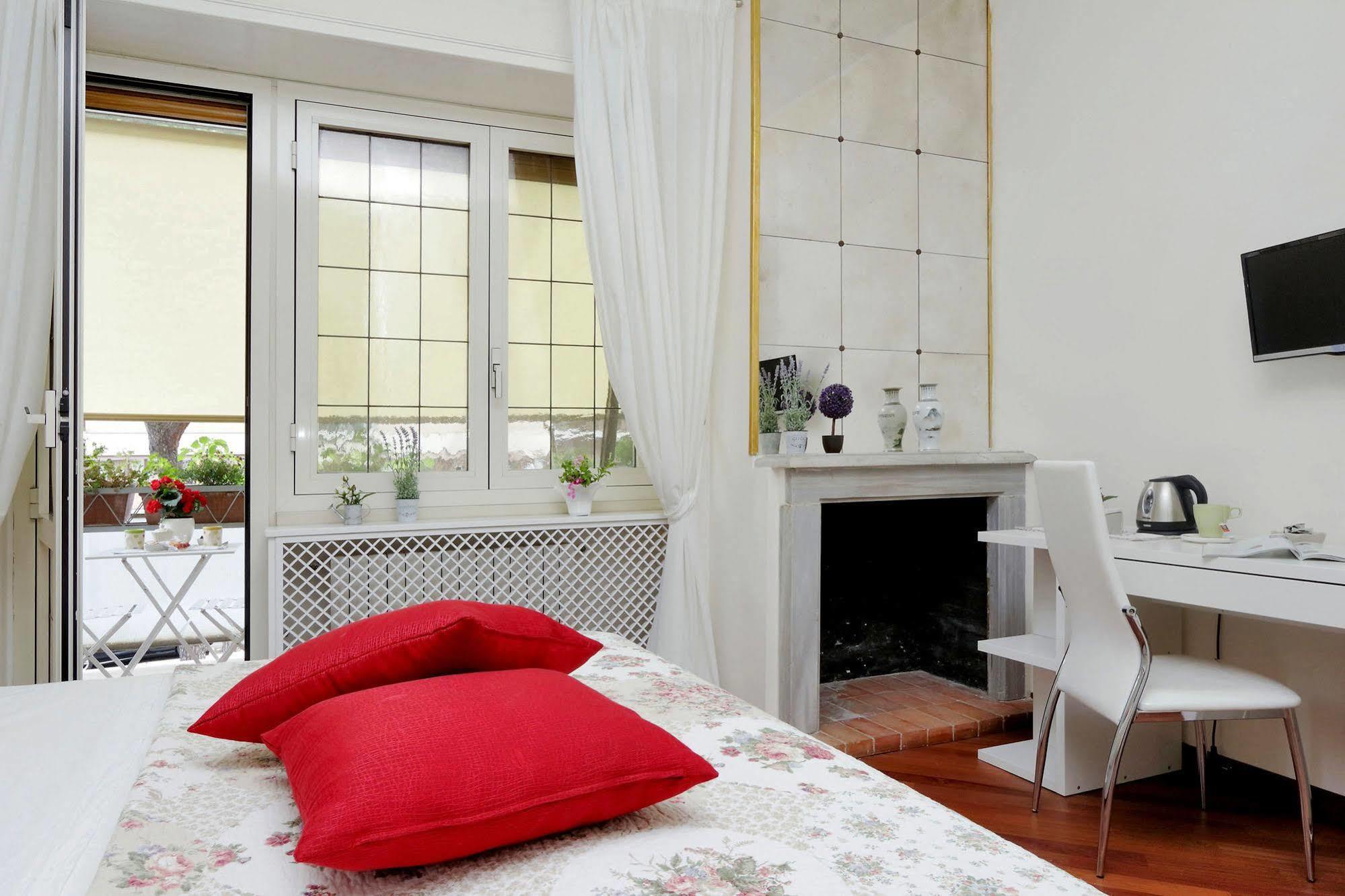 San Pietro Stazione Guesthouse Rom Exteriör bild